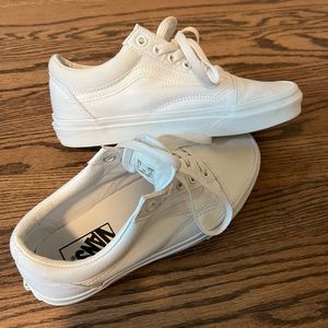 ALL WHITE Vans! W7